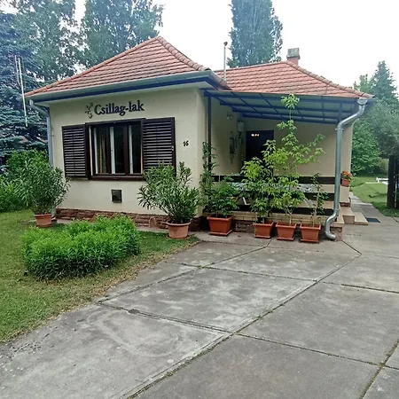 Csillag-lak Holiday home